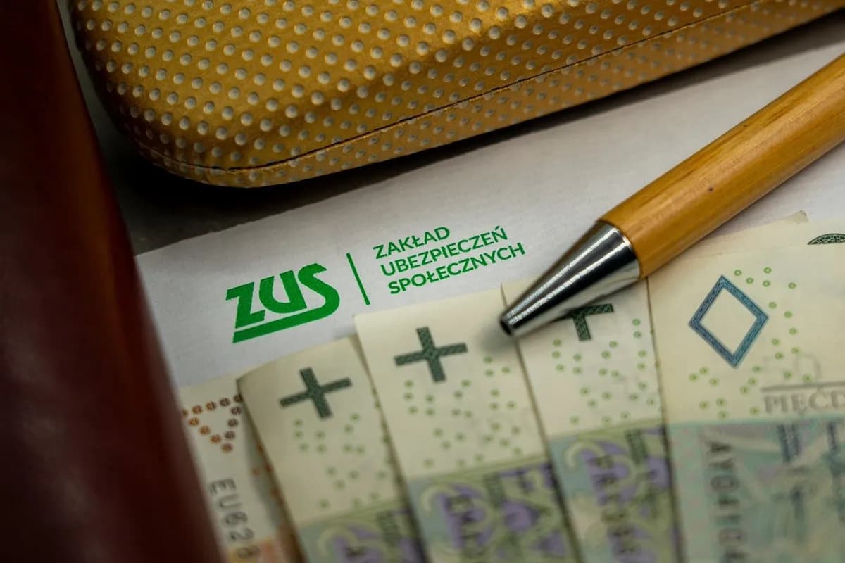 Komu przysługuje dodatek 500 zł do emerytury? Sprawdź warunki i zasady