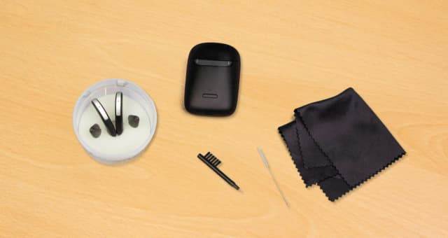 Jak czyścić aparat słuchowy, aby uniknąć uszkodzeń i poprawić jego działanie